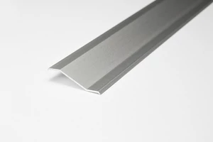Univerzális 7-12mm szintkiegyenlítő öntapadós ezüst eloxált alumínium profil 38mmx0,9m