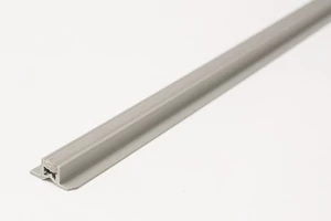 Keskenytalpú sötétszürke PVC dilatációs profil 8mmx2,5m
