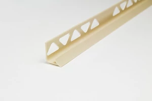 Negatív elefántcsont PVC profil 8mmx2,7m