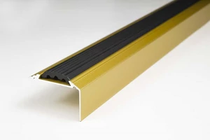 Szögletes utólagos lecsavarozható gumis arany eloxált alumínium lépcső profil 30x46mmx0,9m