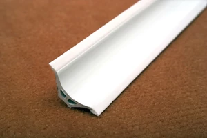 Kádszegély fehér utólagos PVC profil 23mmx2,5m