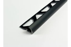 C íves fekete PVC profil 10mmx2,7m