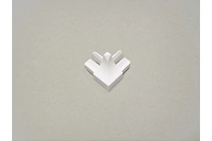 Higiéniai fehér beépíthető PVC külső sarok kapszula 8mm